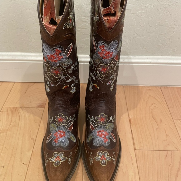 New in Box Old Gringo Bonnie 13” Boots size 7.5 - Picture 2 of 13